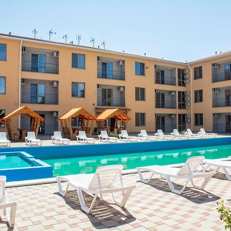 Apelsin Hotel Коблево Екстериор снимка