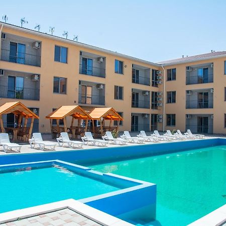 Apelsin Hotel Коблево Екстериор снимка