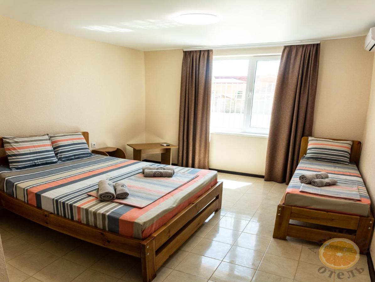 Apelsin Hotel Коблево Екстериор снимка