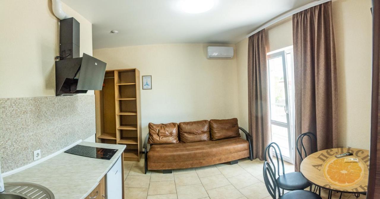Apelsin Hotel Коблево Екстериор снимка
